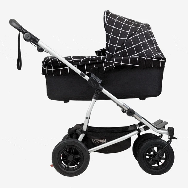 Mountain Buggy Duet Carrycot Plus (V3) - Grid 4 Mountain Buggy Duet Carrycot Plus (V3) - Grid - Image 2