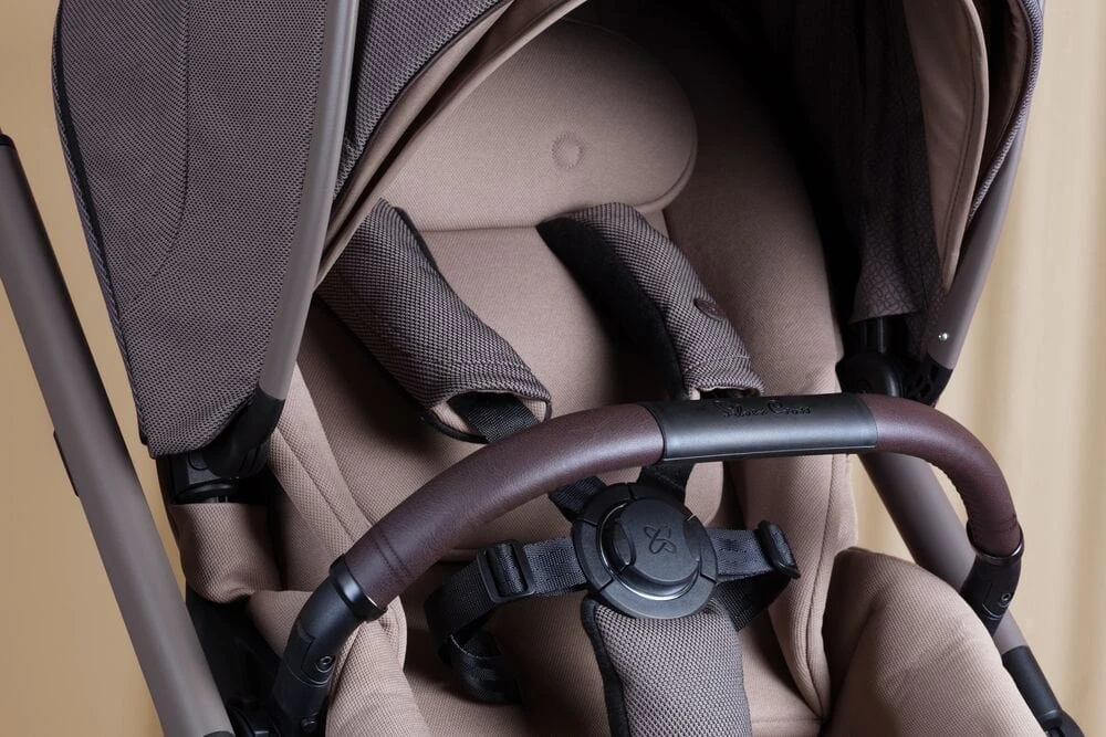 Silver Cross Reef With First Bed Folding Carrycot - Earth 15 Silver Cross Reef With First Bed Folding Carrycot - Earth - Image 13